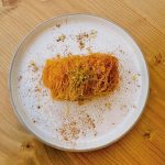 ΚΑΦΕ-ΜΠΑΡ-ΜΕΘΑΝΑ-LA-PIEDRA-ΛΥΣΣΑΙΟΣ