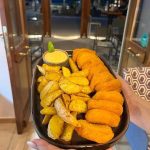 ΚΑΦΕ-ΜΠΑΡ-ΜΕΘΑΝΑ-LA-PIEDRA-ΛΥΣΣΑΙΟΣ