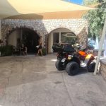 ΕΝΟΙΚΙΑΣΗ-ΜΟΤΟ-ΣΑΝΤΟΡΙΝΗ-SCOOTER-CLUB-ΡΟΥΣΣΟΣ