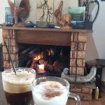 ΚΑΦΕ-ΨΗΤΟΠΩΛΕΙΟ-ΕΛΑΤΗ-ΑΡΤΑΣ-ΤΟ-ΜΠΑΛΚΟΝΙ-ΤΗΣ-ΕΛΑΤΗΣ