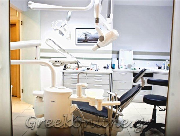 ΧΕΙΡΟΥΡΓΟΣ ΟΔΟΝΤΙΑΤΡΟΣ  ΑΜΠΕΛΟΚΗΠΟΙ ΑΤΤΙΚΗΣ  ΦΟΥΝΤΑ ΚΩΝΣΤΑΝΤΙΝΑ