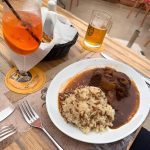 ΜΕΖΕΔΟΠΩΛΕΙΟ-ΡΟΔΟΣ-ΤΑ-ΚΑΡΝΤΑΣΙΑ-ΚΥΡΙΑΚΟΠΟΥΛΟΣ