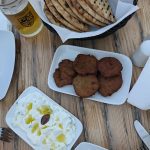 ΜΕΖΕΔΟΠΩΛΕΙΟ-ΡΟΔΟΣ-ΤΑ-ΚΑΡΝΤΑΣΙΑ-ΚΥΡΙΑΚΟΠΟΥΛΟΣ