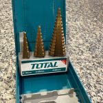 ΧΡΩΜΑΤΑ-ΒΕΡΝΙΚΙΑ-ΒΟΛΟΣ-ΧΙΟΥΚΤΟΥΡΗΣ-ΔΗΜΗΤΡΙΟΣ