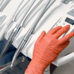 ΟΔΟΝΤΙΑΤΡΟΣ-ΑΘΗΝΑ-ΛΙΑΡΟΜΑΤΗ-ΠΕΝΝΥ