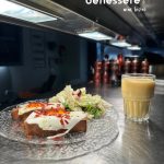 ΚΑΦΕΤΕΡΙΑ-ΝΕΑ-ΜΑΡΙΝΑ-ΡΟΔΟΥ-BENESSERE-WINE-BISTRO